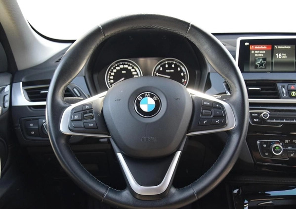 BMW X1 cena 119900 przebieg: 56380, rok produkcji 2019 z Ćmielów małe 137